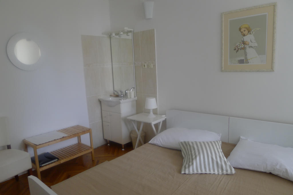 Apartments Lorenandreja Rab Town Ngoại thất bức ảnh